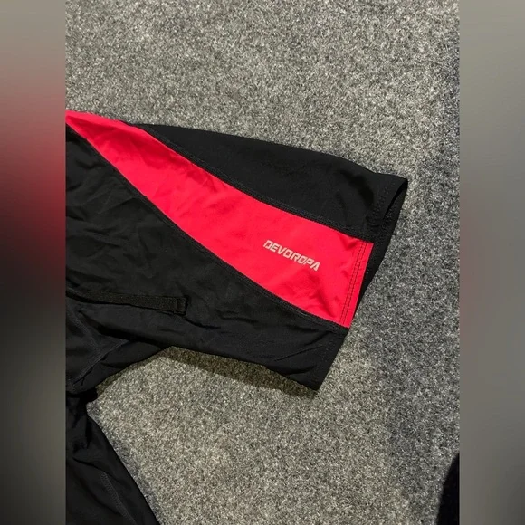 Devoropa Black and Red Jammer swim Shorts XL - Picture 2 of 4